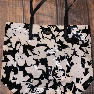 Kate spade thumbnail 1