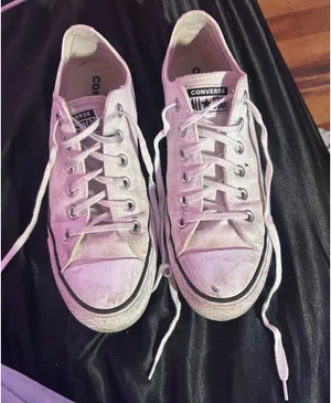 White Low-Top Platform Converse thumbnail 1