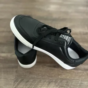 Black Casual Sneakers Faux Leather for Women Size 9 Brand New thumbnail 5