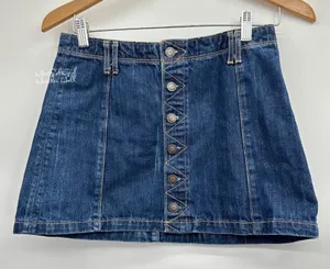 Hollister Button-Front Denim Mini Skirt Size 26 thumbnail 1