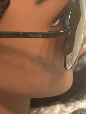 Quay Australia Black Aviator Sunglasses with Smoke Lenses Vivienne NWOT thumbnail 5