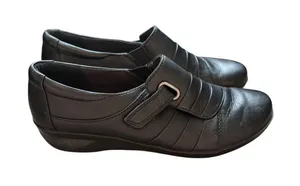 Clarks Cushion Soft Loafers Womens 6 Black Leather Slip On Wedge Comfort Shoes thumbnail 1