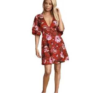 NWT Lulus Laclair Red Floral Surplice V‎ Neck Flutter Sleeve Skater Dress MEDIUM thumbnail 2