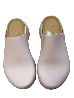 Cougar Sven Luxmotion Molded TPE Water-Friendly Clog Soft Pink thumbnail 2