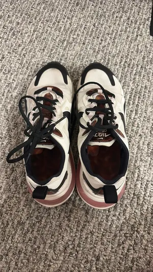 Nike Air Max 270 React thumbnail 3