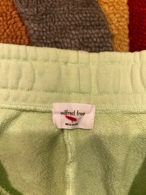 Aritzia Wilfred Free Light Lime Green Lounge Shorts High Rise Size Small thumbnail 2