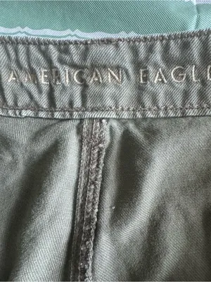 American Eagle Distressed Olive Green Women’s Pants Size 14 short thumbnail 6