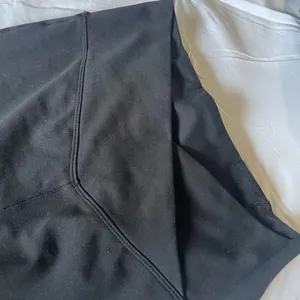 Halara yoga pants thumbnail 2
