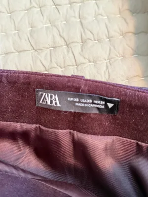 ZARA Maroon Velvet Corduroy Mini Skirt thumbnail 4