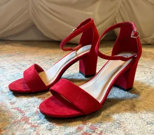 Heels Size 7.5 thumbnail 2