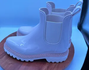 Dolce vita rubber waterproof boots women’s size 6 thumbnail 3