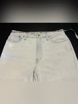 Madewell Light Blue Distressed Boyfriend Jeans size 32 thumbnail 8