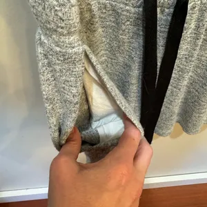 Wilfred‎ Free Aritzia Heather Grey Knit Sleeveless Romper Pockets S RPS7-8467-24 thumbnail 5