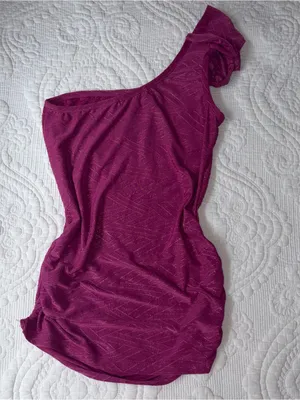 Charlotte Russe Y2K One Shoulder Going Out Top. Size: Small. Color: Magenta. thumbnail 5