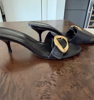 Schutz Kitten Heels thumbnail 2