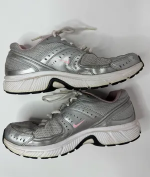 Nike Dart 7 Running Shoes Size 7.5 thumbnail 5