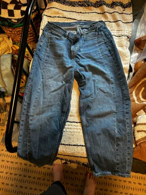 Old Navy Barrel Jeans thumbnail 1