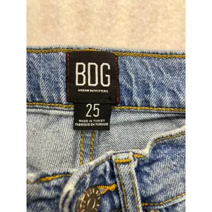 BDG Urban Outfitters High Rise Straight Leg Jeans‎ Medium Wash Blue Size 25 thumbnail 2