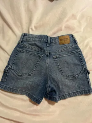 Hollister Ultra High-Rise Mom Shorts 3" thumbnail 2