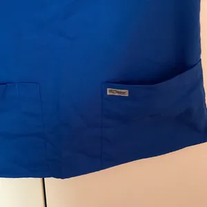 Grey’s Anatomy Professional Wear by BARCO Scrub Top Blue Small thumbnail 3