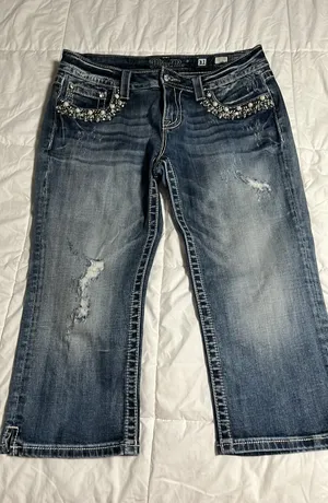 Miss Me Capri Jeans thumbnail 1