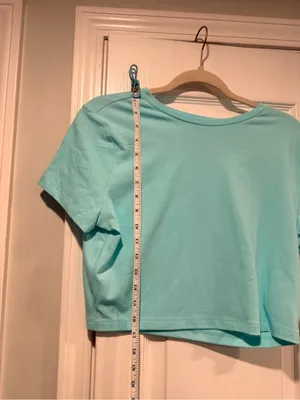 NWT Wild Fable Size XXL Aqua Blue Cropped Baby Tee Short Sleeve Crew Neck thumbnail 10