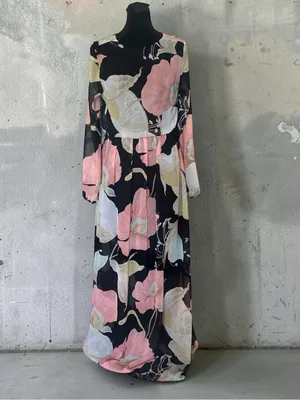 Lulus black, pink, and light blue floral maxi dress thumbnail 4