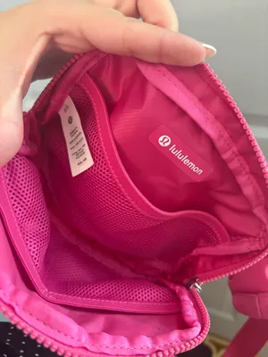 Lululemon Belt Bag thumbnail 3