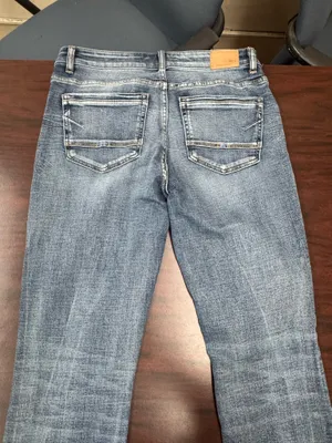 BKE Payton Mid-Rise Universal Fit Tailored Bootcut Jeans Size 29x29.5 thumbnail 4