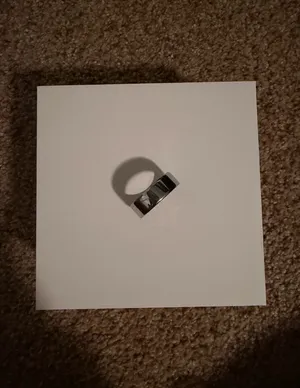 Oura Ring Silver Gen 4 - Size 9 thumbnail 3