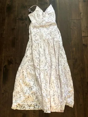new lulus Finely Lavender Lace Tiered Maxi Dress size small thumbnail 4