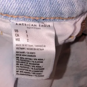American Eagle MOM short size 2 cuffed thumbnail 5