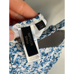 Niptuck Swimsuit One Piece Bathing Suit Blue Floral size 6 Multi Fit Cup Cottage thumbnail 3