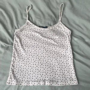 Brandy Melville top thumbnail 1