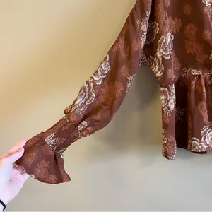 ✨ Whiteroom + Cactus Brown Floral Sheer Long Sleeve‎ Top Small thumbnail 4