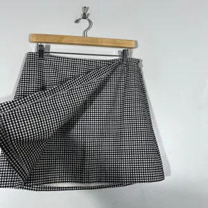 NWT Old Navy Faux Wrap Gingham Mini Skirt Brown Plaid Preppy A-Line Size M thumbnail 2