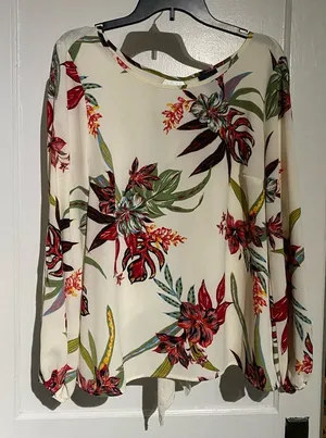 Daytrip floral blouse size large thumbnail 1