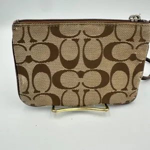 Coach Signature Jacquard Wristlet Khaki Brown Canvas Leather Trim Logo Plaque thumbnail 3