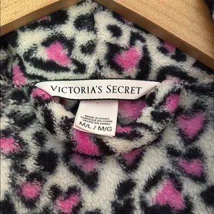 Victoria's Secret Pink and Black Leopard Print Robe thumbnail 2