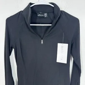 Athleta Salutation Half Zip Pullover‎ Black Ribbed Cuffs Breathable Wicking XS thumbnail 2