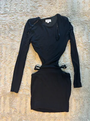 superdown Torianna Black Long-Sleeve Cutout Bodycon Mini Dress thumbnail 3