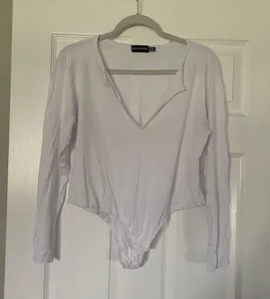 Pretty Little Thing White Bodysuit thumbnail 2