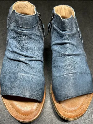 Miz Mooz Women's Size 37 (6.5-7 US) Blue Leather Ruched Sandals Flaire River thumbnail 4