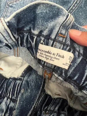 Abercrombie paperbag High-Waist Rolled Hem Denim Shorts - Blue thumbnail 7