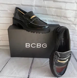 BCBGeneration Laney Loafer with Gold Accent Black Size 5 thumbnail 1