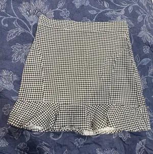 Amazon Black & White Gingham Ruffle Hem Mini Skirt thumbnail 1