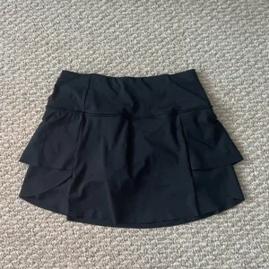 Athleta Black Ruffle Tennis Skirt thumbnail 3
