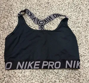 Nike Pro Sports Bra thumbnail 1