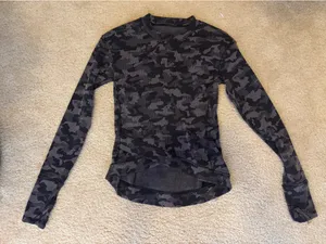 Lululemon Long Sleeve Top thumbnail 1