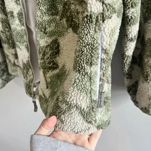 [Woolrich] Vintage Women’s Maple Leaves Jacket- Size Large thumbnail 5